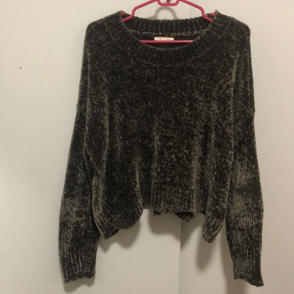 L.A. Hearts Cropped Sweater